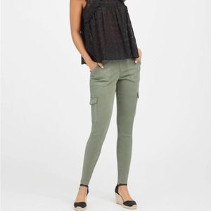 Spanx Stretch Twill‎ Ankle Cargo Pant Size: M